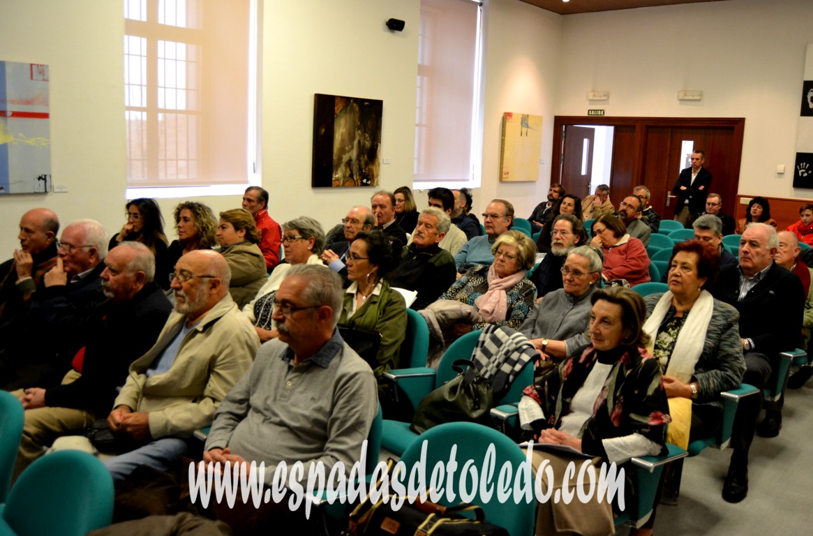 Conferencia el damasquino de Toledo, organizada por el Ateneo Científico y Literario de Toledo e impartida por el maestro artesano damasquinador Oscar Martín Garrido.