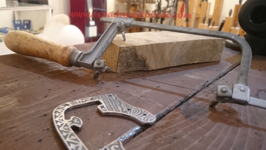 Artesanía Tradicional Toledana, espadas, damasquinado, forja y escultura