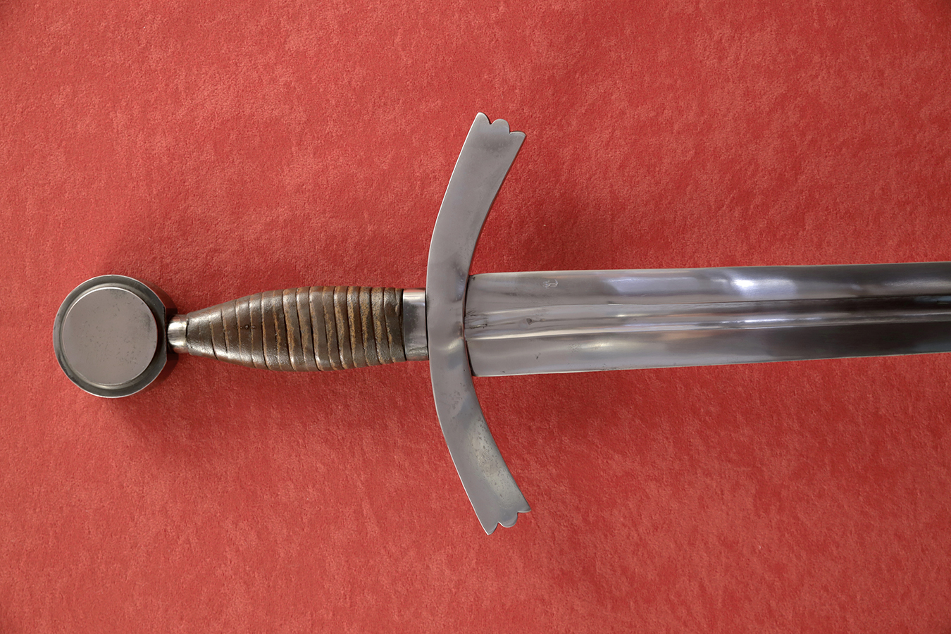 Espadas Medievales : Espada medieval de pomo redondo